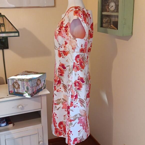 Liz Claiborne Peach and Cream Floral Dress - Picture 4 of 10